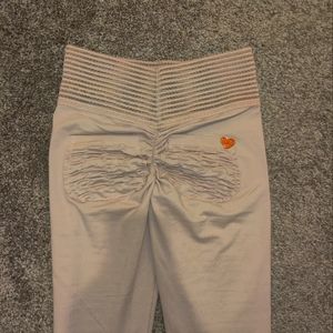 NWOT Cute Booty Lounge blush pink full length leggings